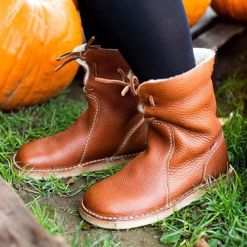 Alana | Waterproof boot with wool lining