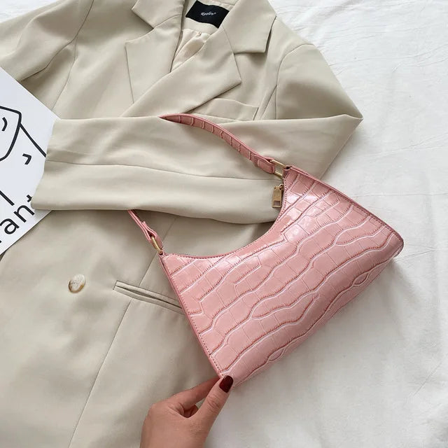 Maisie | Shiny shoulder bag with alligator pattern