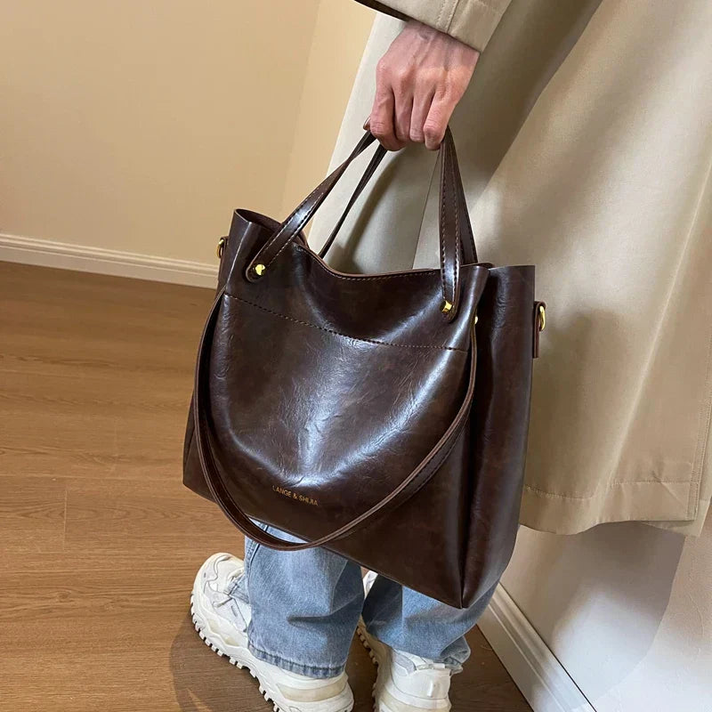 Maria | Elegant leather bag with two straps