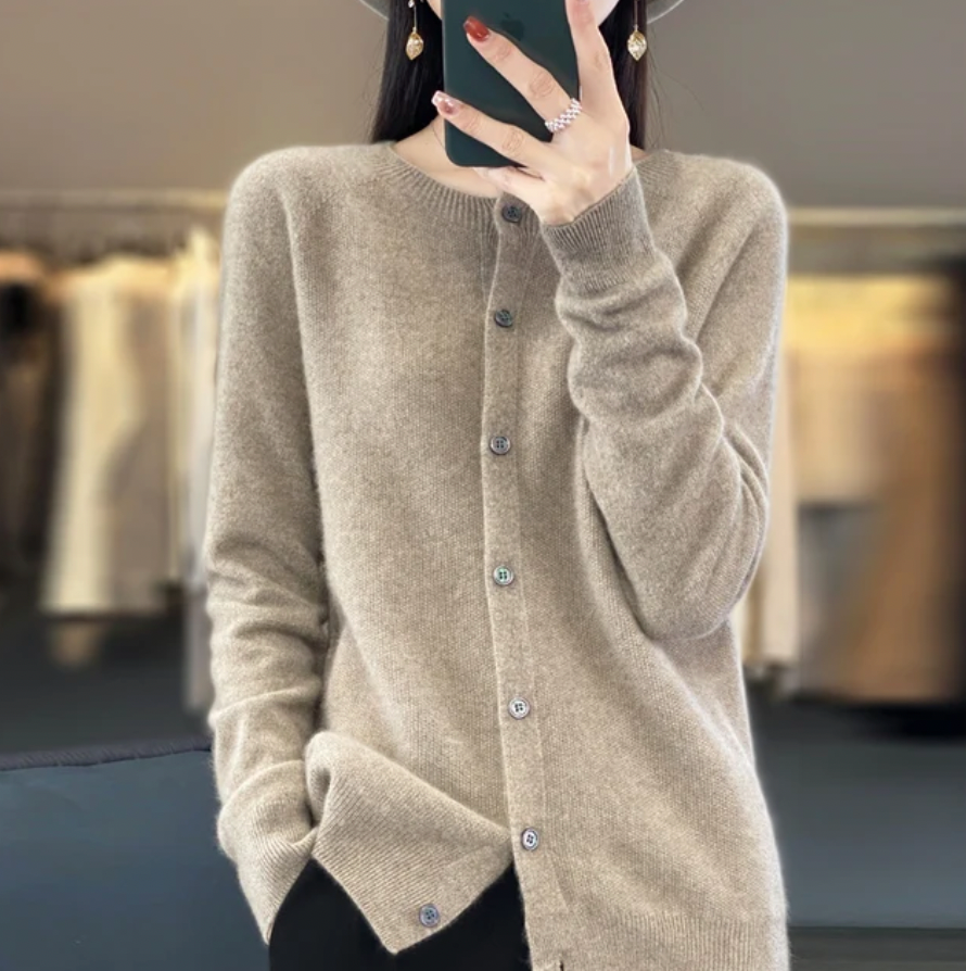 Sabrina | Cosy wool cardigan