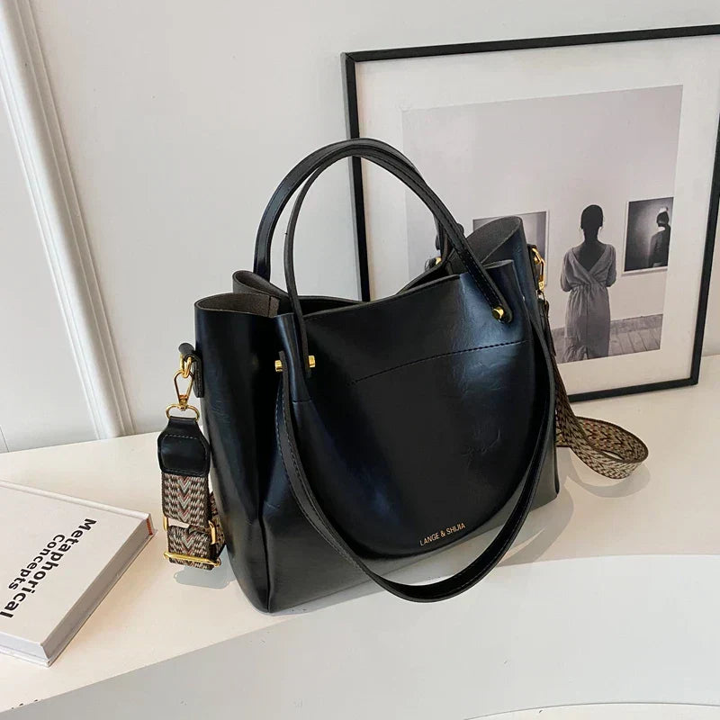 Maria | Elegant leather bag with two straps