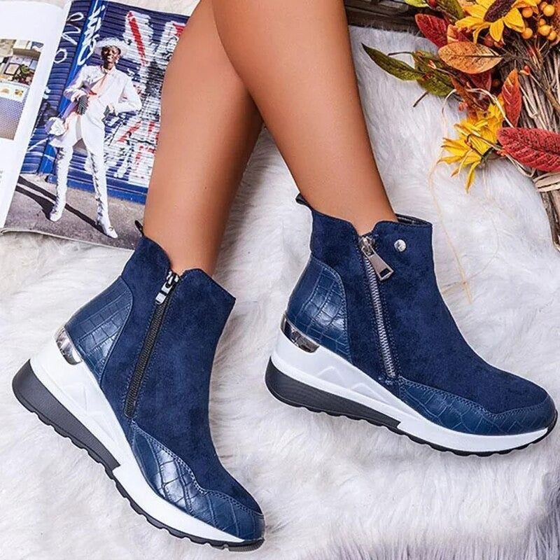 Lyla | Stylish zipped boots