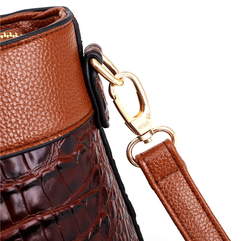 Kayleigh | Stylish leather bag with handmade details
