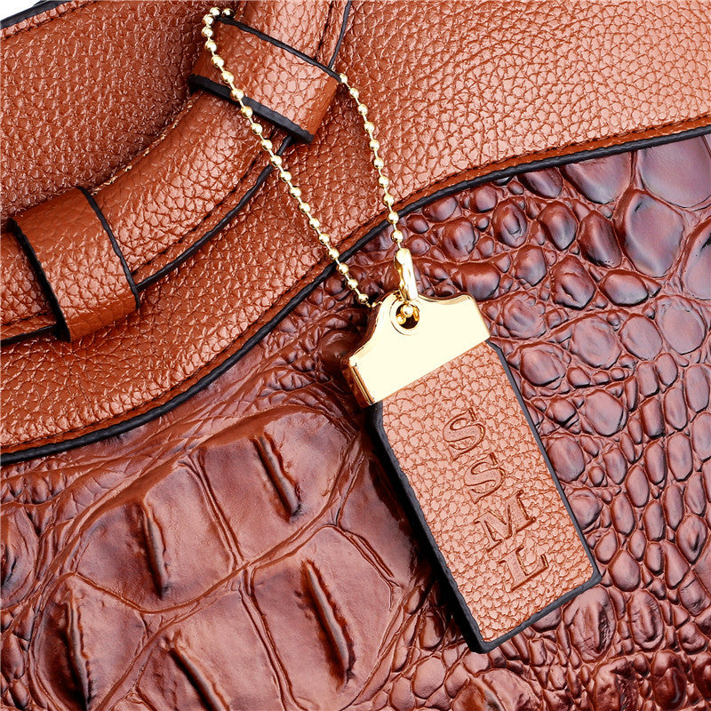 Kayleigh | Stylish leather bag with handmade details