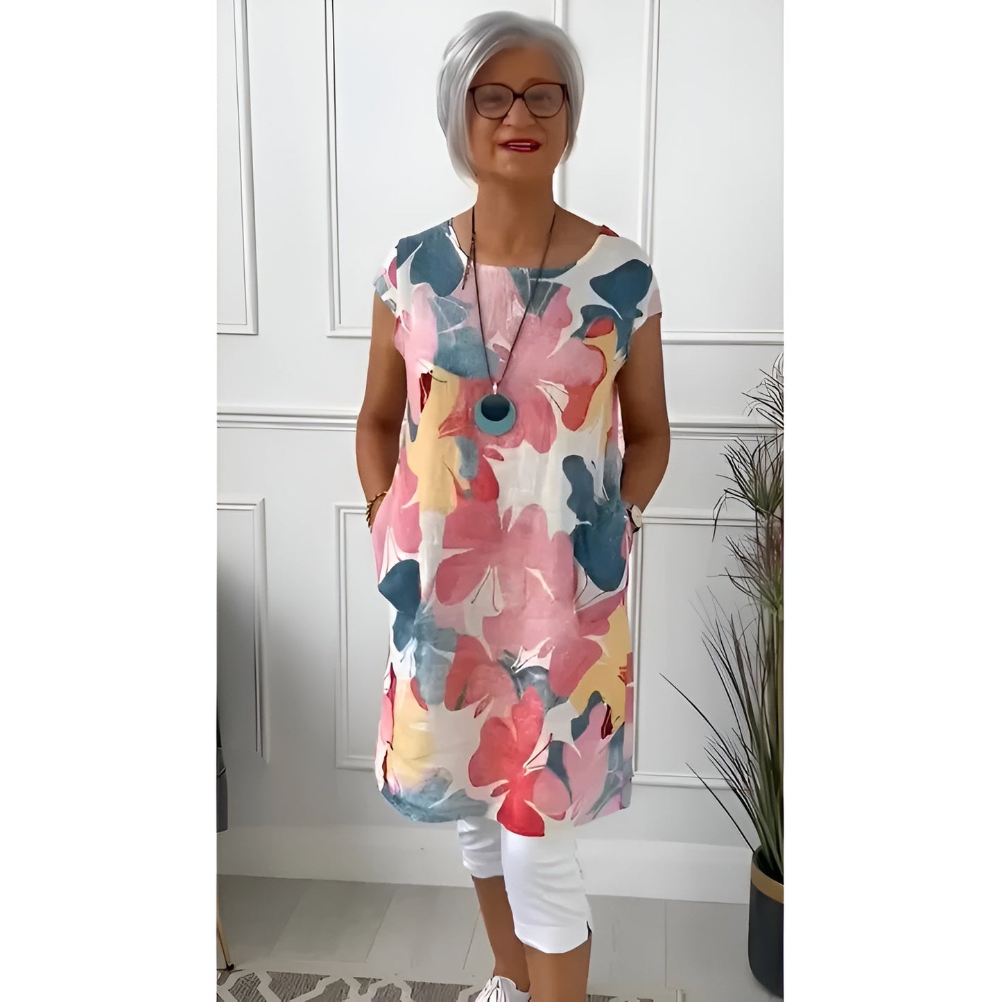 Courtney | Light dress with butterfly print