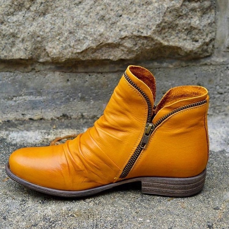 Zoe | Orthopaedic leather boots with zip closure