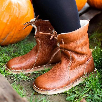 Alana | Waterproof boot with wool lining