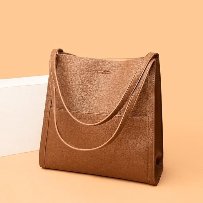 Maeve | Handmade elegant leather shoulder bag