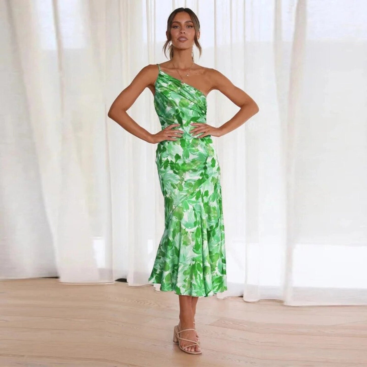 Daniella | Asymmetrical Maxi Dress with Floral Pattern