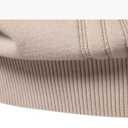Finley | Timeless sweater with pattern