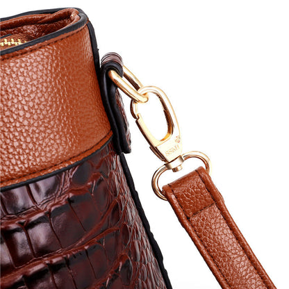 Kayleigh | Stylish leather bag with handmade details